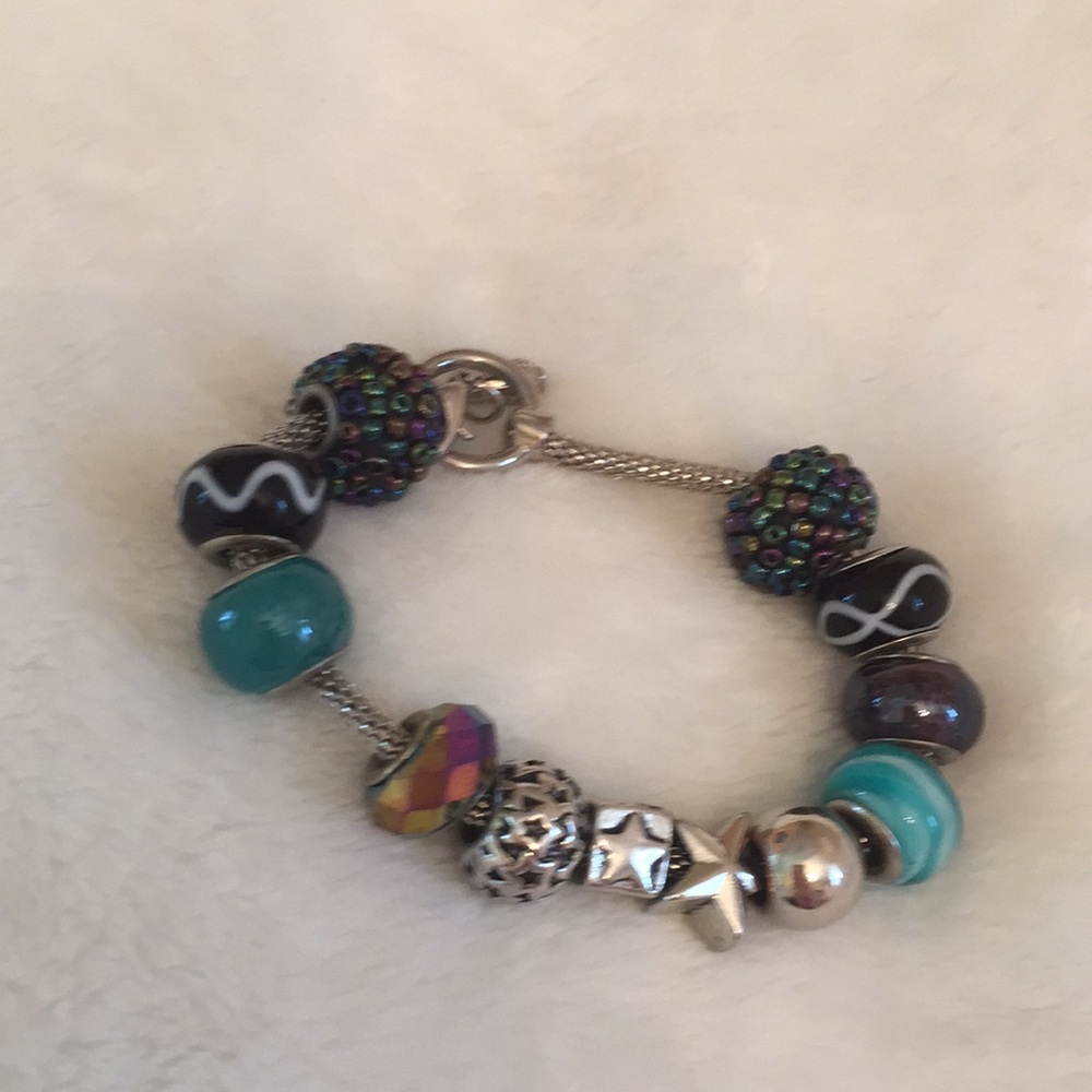 Multi colored bracelet - Picture 2 of 3